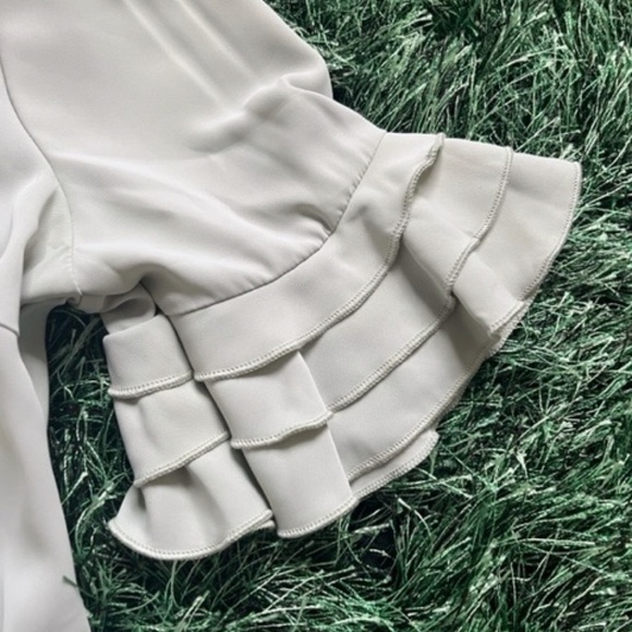 Green blouse - Picture 2 of 2